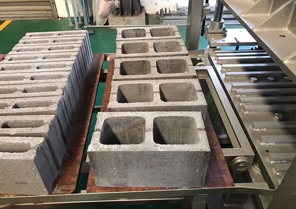 آلات صنع الطوب للبيع في زيمبابوي -ZCJK